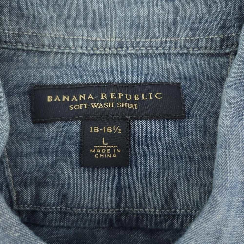 Banana Republic Shirt Mens L Blue Chambray Short Sleeve Button Up Soft Wash